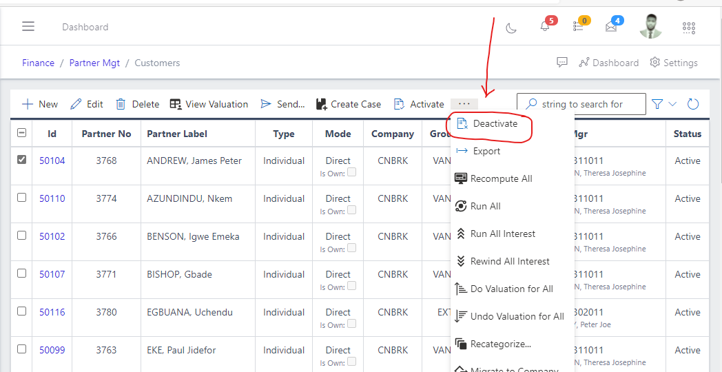 Image showing button to deactivate a customer